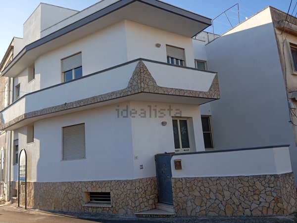 casa indipendente in vendita a Nociglia