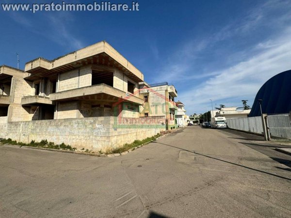 casa indipendente in vendita a Novoli