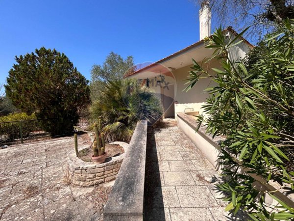 casa indipendente in vendita a Novoli