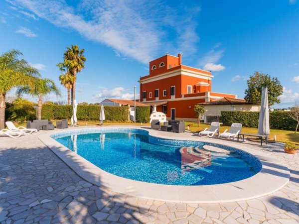 casa indipendente in vendita a Novoli