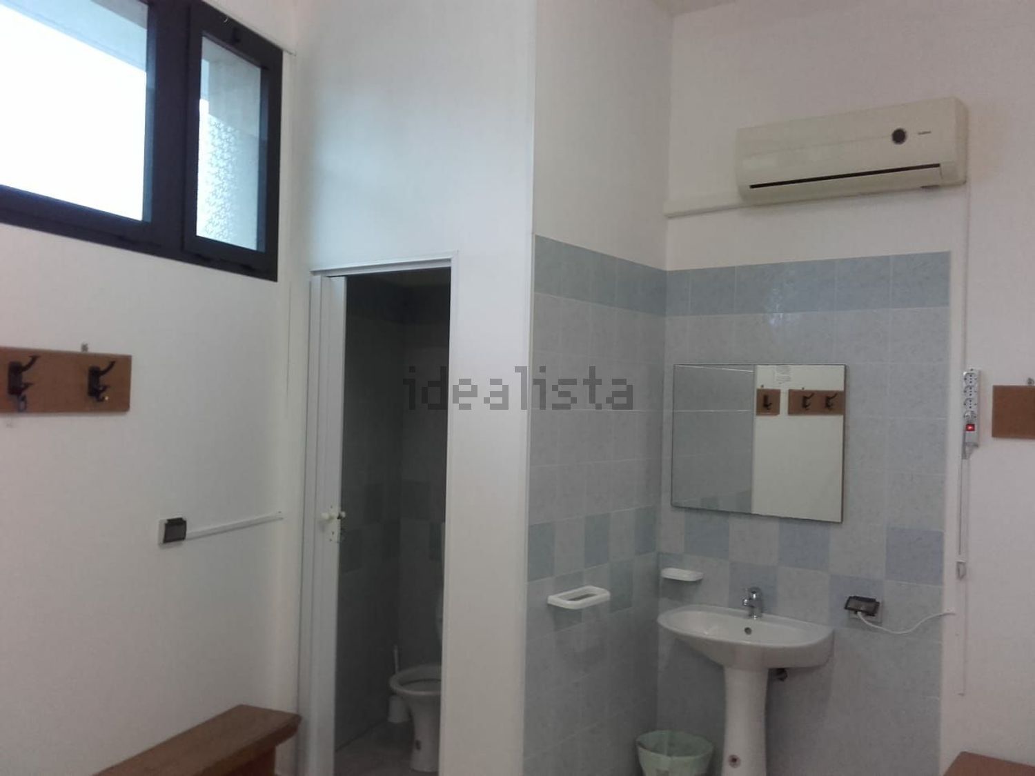 locale commerciale in vendita a Novoli