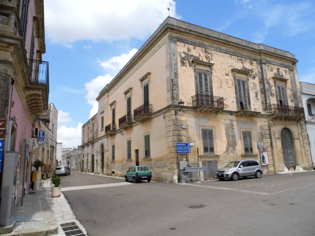 intera palazzina in vendita ad Ortelle