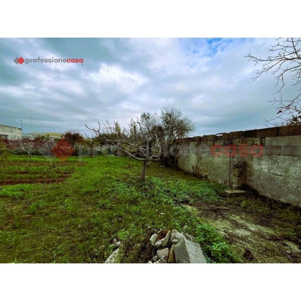 ufficio in vendita ad Ortelle in zona Vignacastrisi