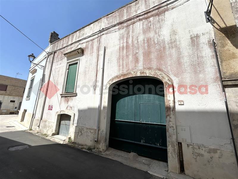 casa indipendente in vendita ad Ortelle in zona Vignacastrisi