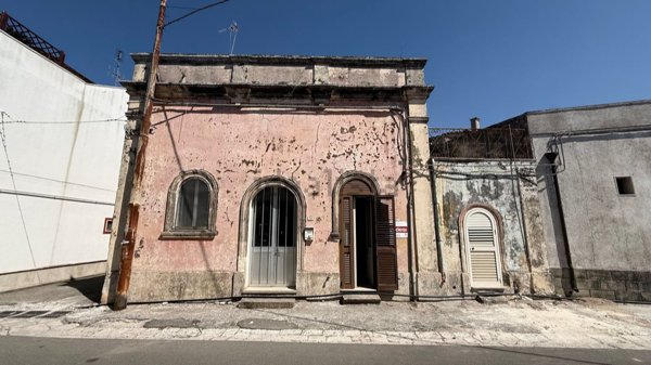 casa indipendente in vendita ad Ortelle in zona Vignacastrisi