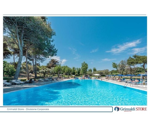negozio in vendita ad Otranto