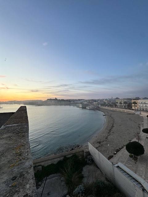 negozio in vendita ad Otranto