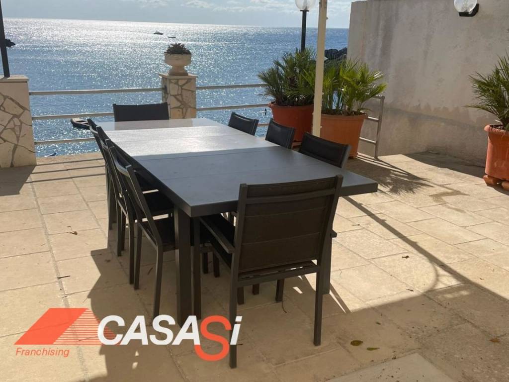 appartamento in vendita ad Otranto in zona Porto Badisco