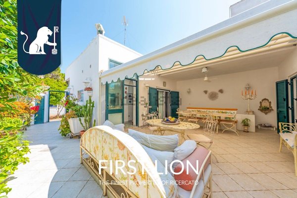 casa indipendente in vendita ad Otranto in zona Conca Specchiulla