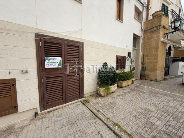 locale commerciale in vendita ad Otranto