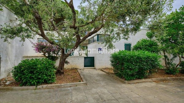 casa indipendente in vendita ad Otranto in zona Conca Specchiulla