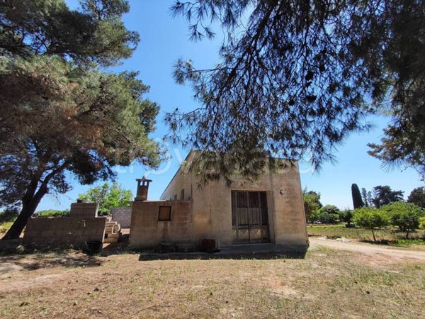capannone in vendita ad Otranto