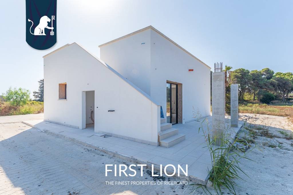 casa indipendente in vendita ad Otranto in zona Conca Specchiulla