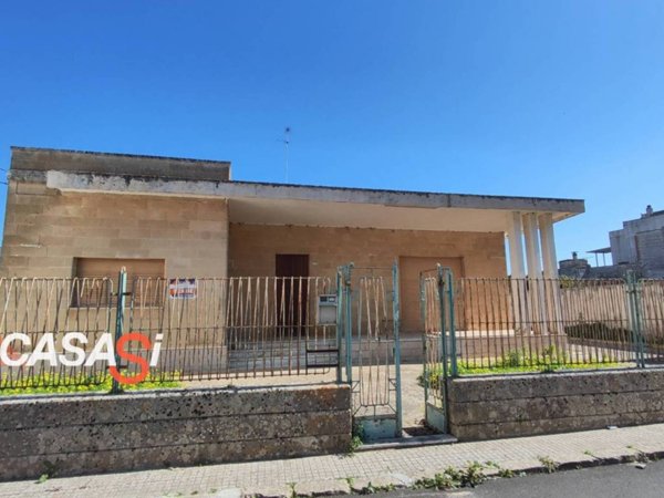 casa indipendente in vendita a Palmariggi
