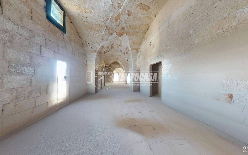 locale commerciale in vendita a Palmariggi