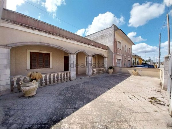 casa indipendente in vendita a Palmariggi