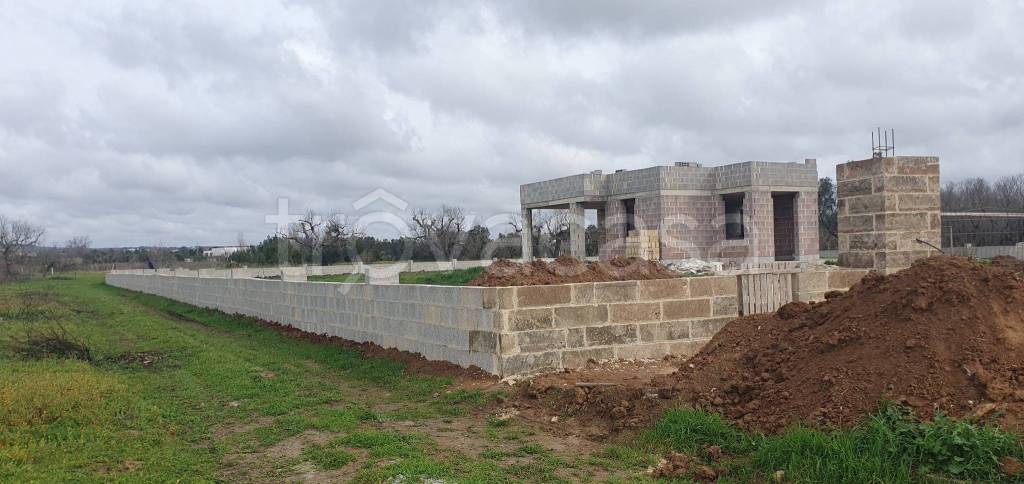 casa indipendente in vendita a Parabita