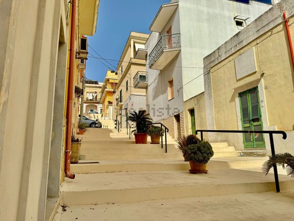 appartamento in vendita a Parabita