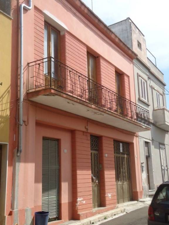casa indipendente in vendita a Parabita