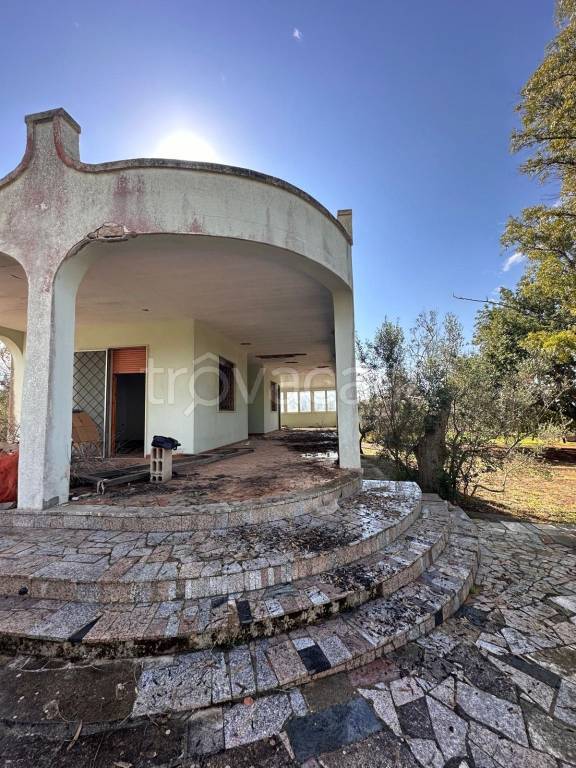 casa indipendente in vendita a Parabita
