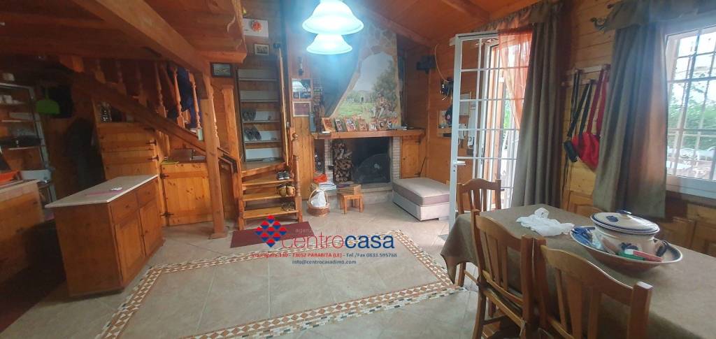 casa indipendente in vendita a Parabita