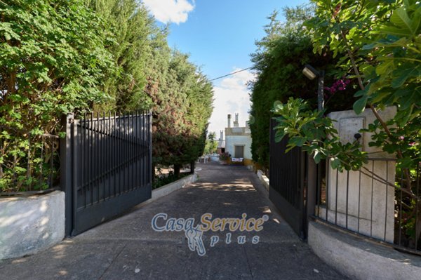 casa indipendente in vendita a Parabita