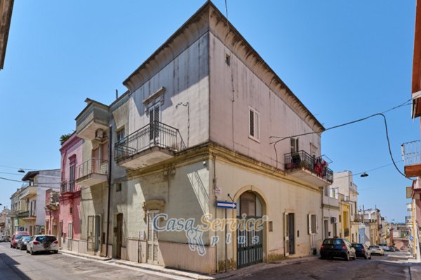 casa indipendente in vendita a Parabita