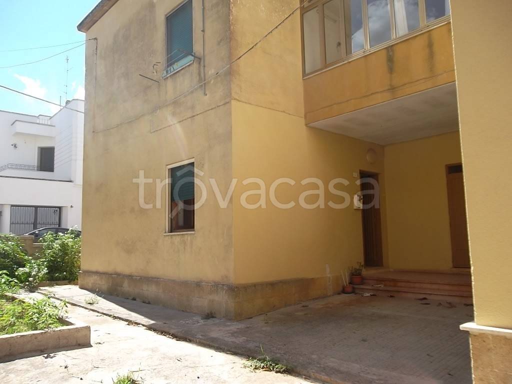 appartamento in vendita a Parabita