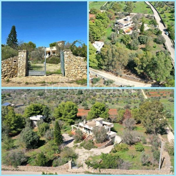casa indipendente in vendita a Parabita