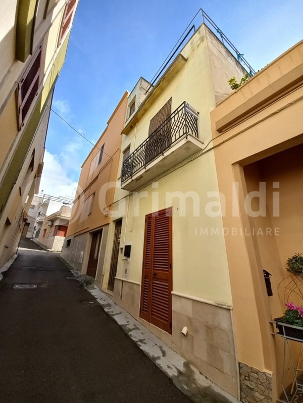 casa indipendente in vendita a Parabita