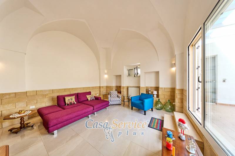 casa indipendente in vendita a Parabita