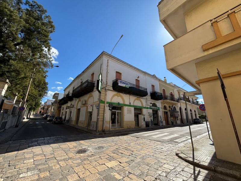 casa indipendente in vendita a Parabita