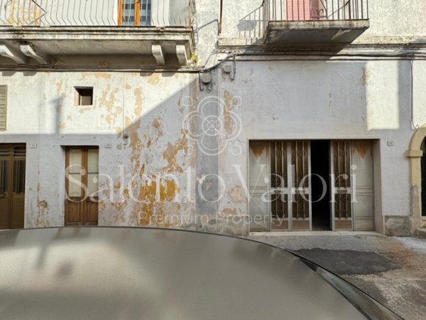 casa indipendente in vendita a Parabita