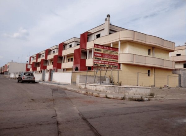 appartamento in vendita a Parabita