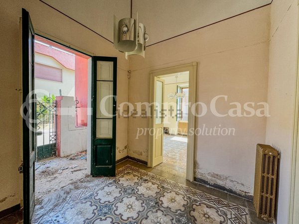 casa indipendente in vendita a Parabita