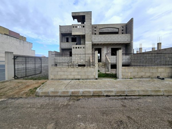 casa indipendente in vendita a Parabita