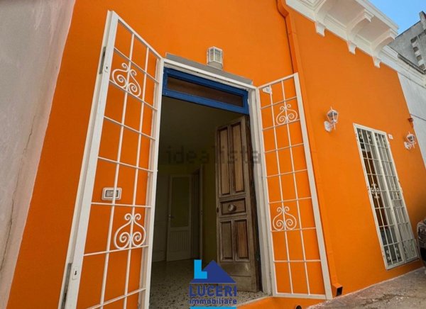 casa indipendente in vendita a Parabita