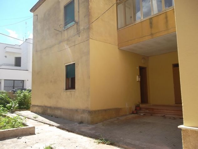 casa indipendente in vendita a Parabita