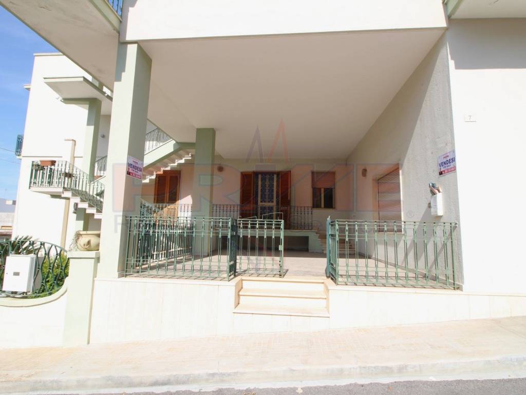 casa indipendente in vendita a Parabita