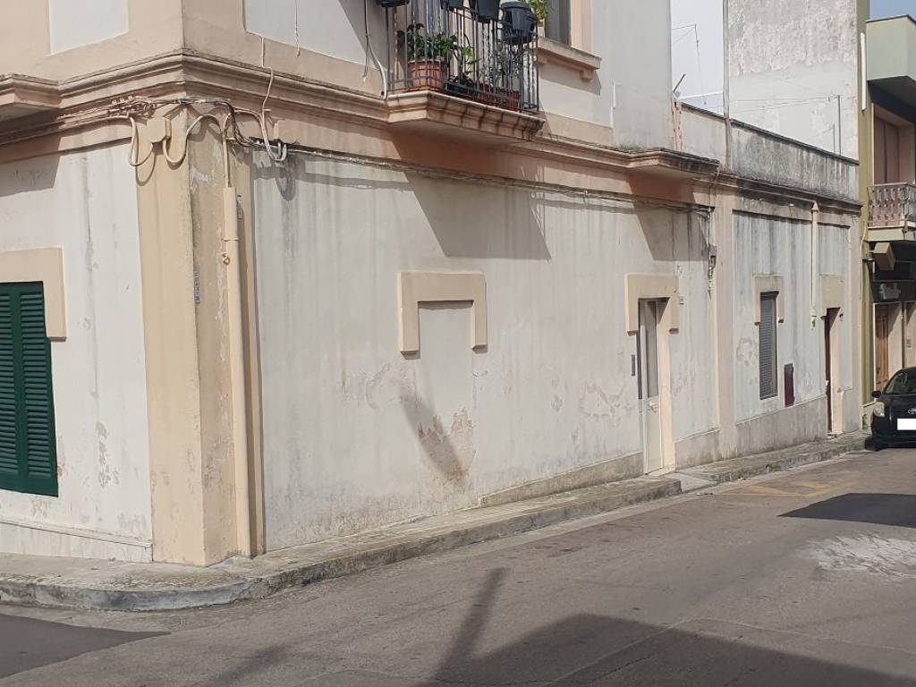 appartamento in vendita a Parabita