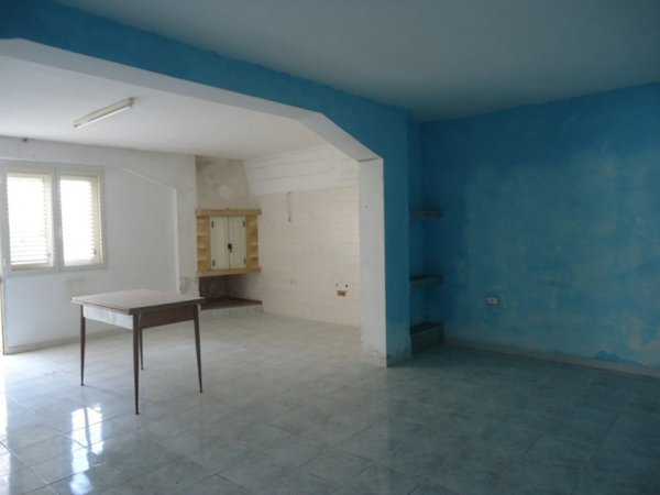 casa indipendente in vendita a Parabita