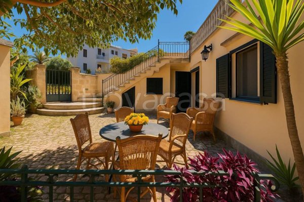 casa indipendente in vendita a Parabita