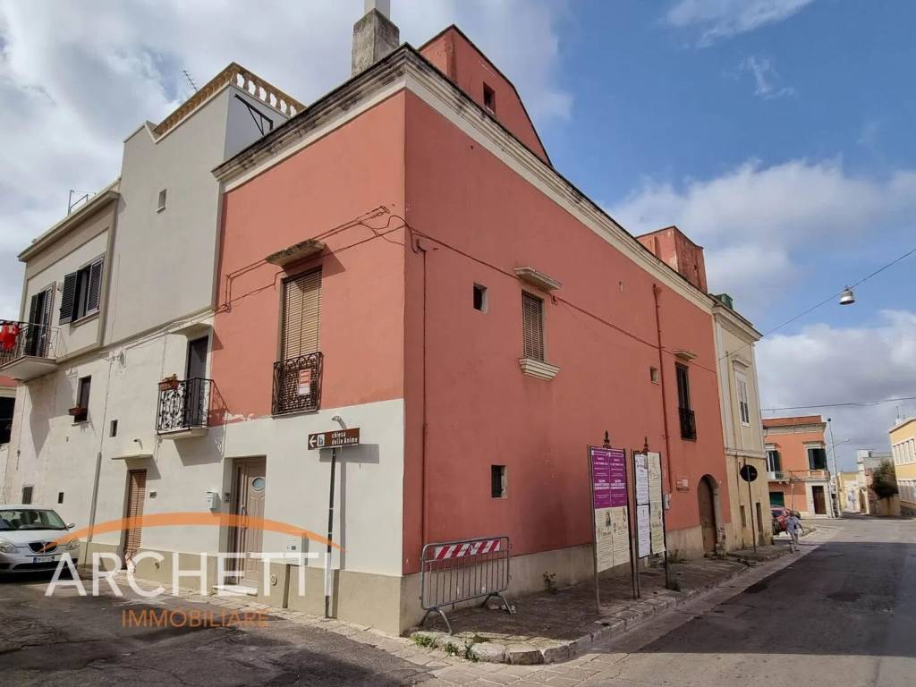 casa indipendente in vendita a Parabita