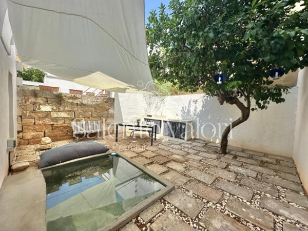 casa indipendente in vendita a Parabita