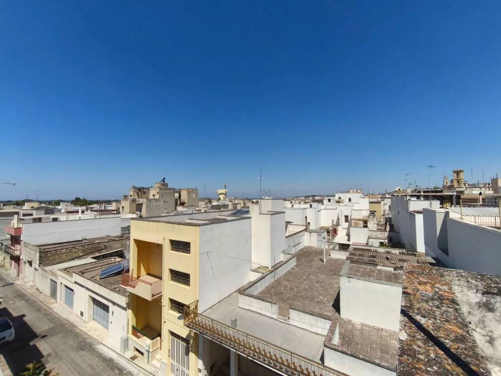 casa indipendente in vendita a Parabita