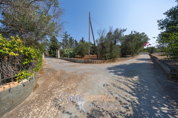 casa indipendente in vendita a Parabita