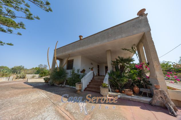 casa indipendente in vendita a Parabita