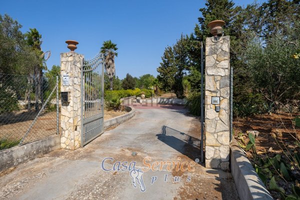 casa indipendente in vendita a Parabita