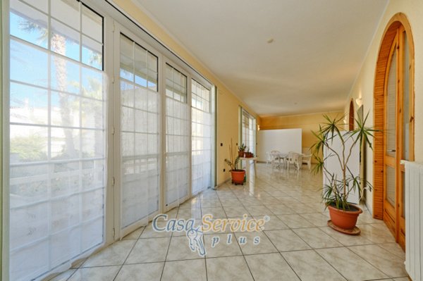 casa indipendente in vendita a Parabita