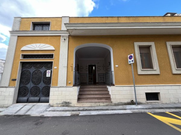 casa indipendente in vendita a Parabita